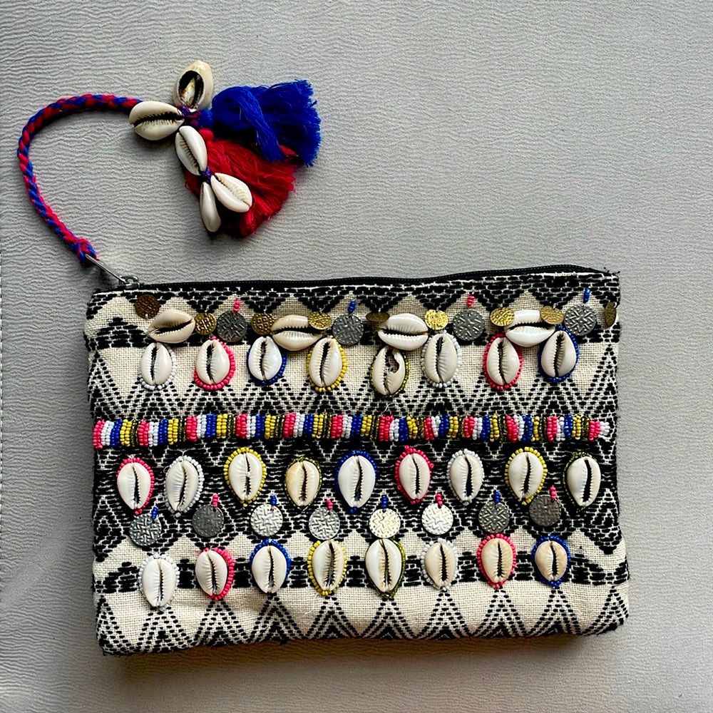 Express Clutch Seashell Purse 🐚